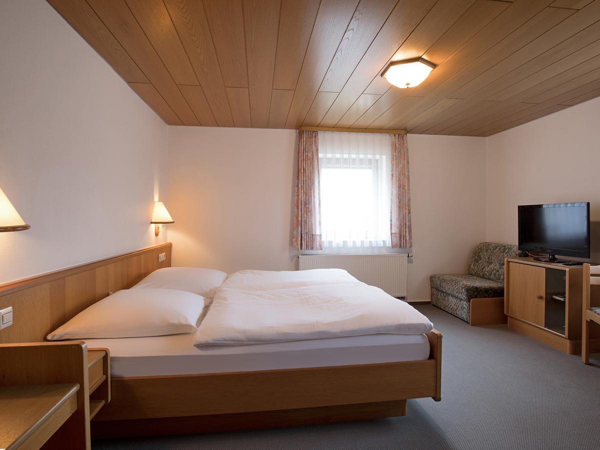 Landgasthof Adler Utzmemmingen 외부 사진