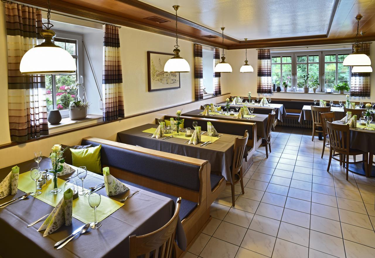 Landgasthof Adler Utzmemmingen 외부 사진